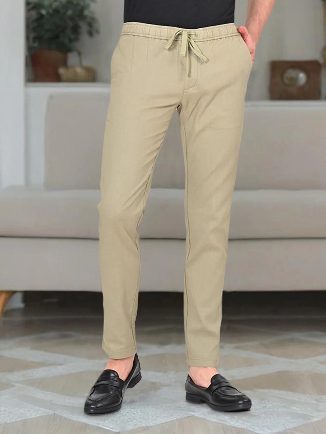 Indian Terrain Men's Slim Fit Solid Green Trousers